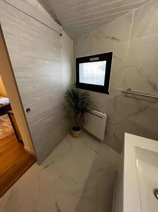 Apartment Ferienwohnung La Maison D'Helena Montauban